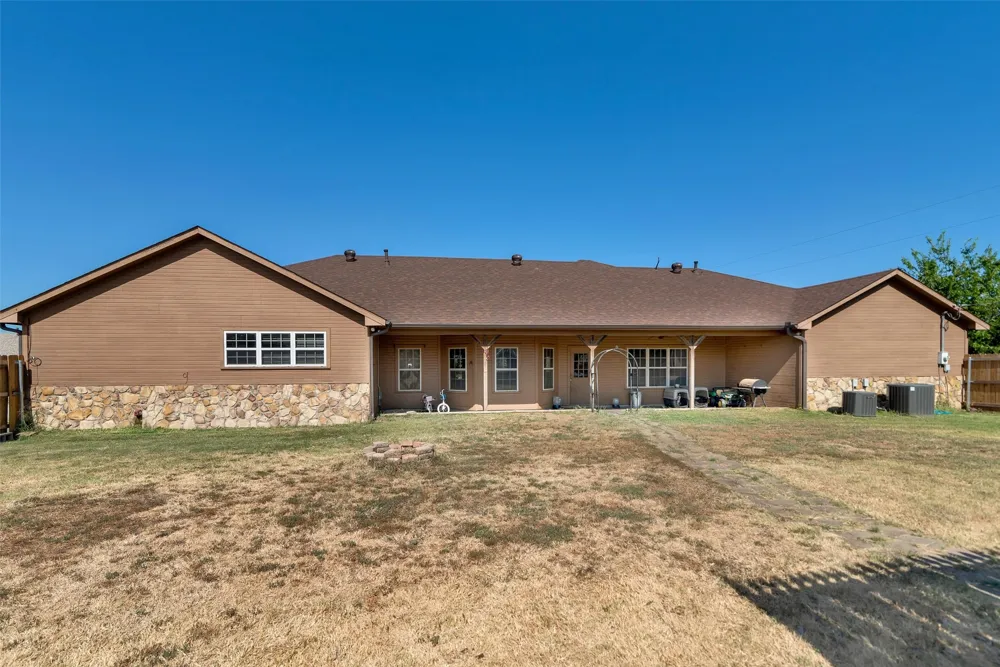 8787 S State Highway 78 Leonard, TX 75452