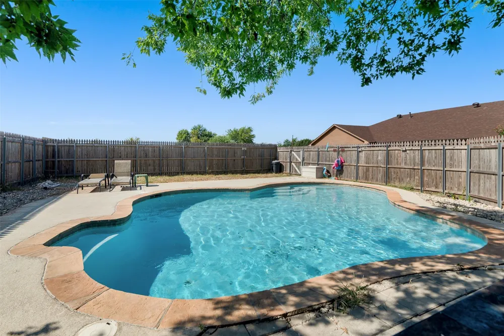 8787 S State Highway 78 Leonard, TX 75452
