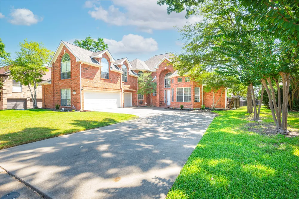 909 Hills Creek Drive McKinney, TX 75072