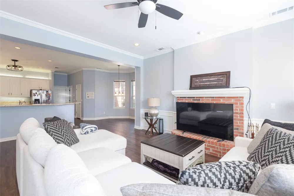 909 Hills Creek Drive McKinney, TX 75072