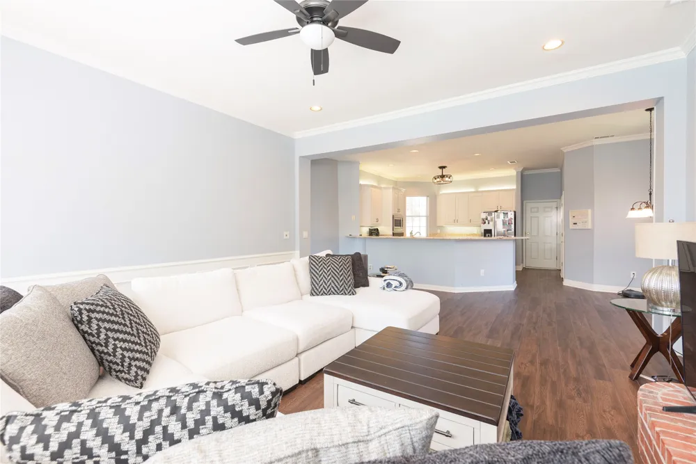 909 Hills Creek Drive McKinney, TX 75072