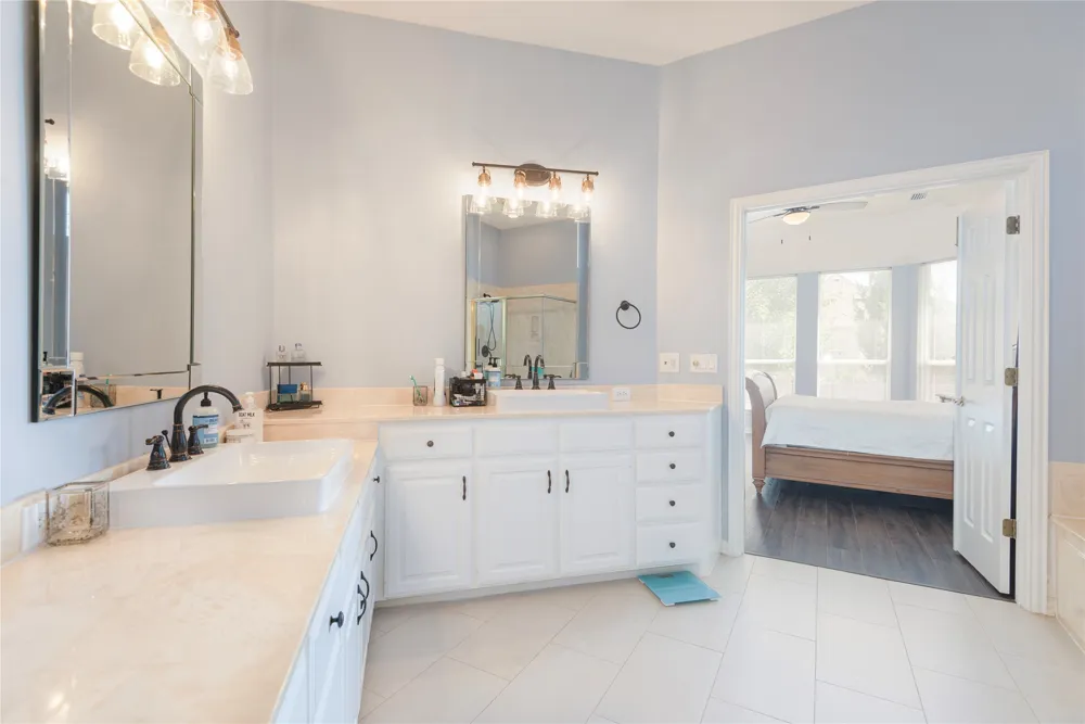 909 Hills Creek Drive McKinney, TX 75072