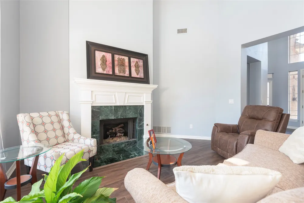 909 Hills Creek Drive McKinney, TX 75072
