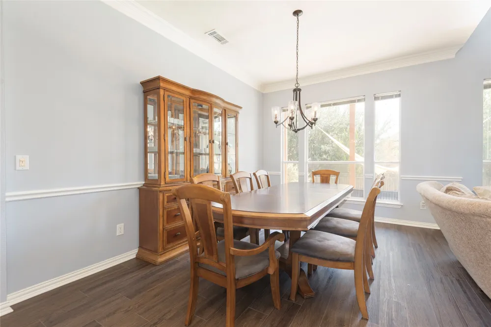 909 Hills Creek Drive McKinney, TX 75072