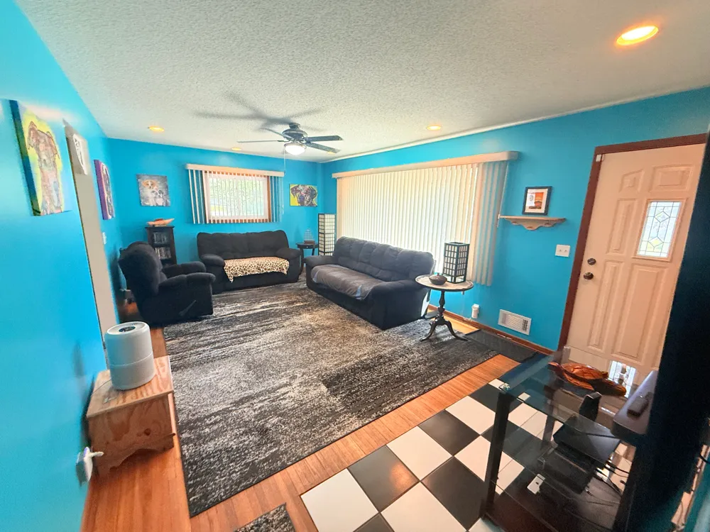 2055 English Street Maplewood, MN 55109