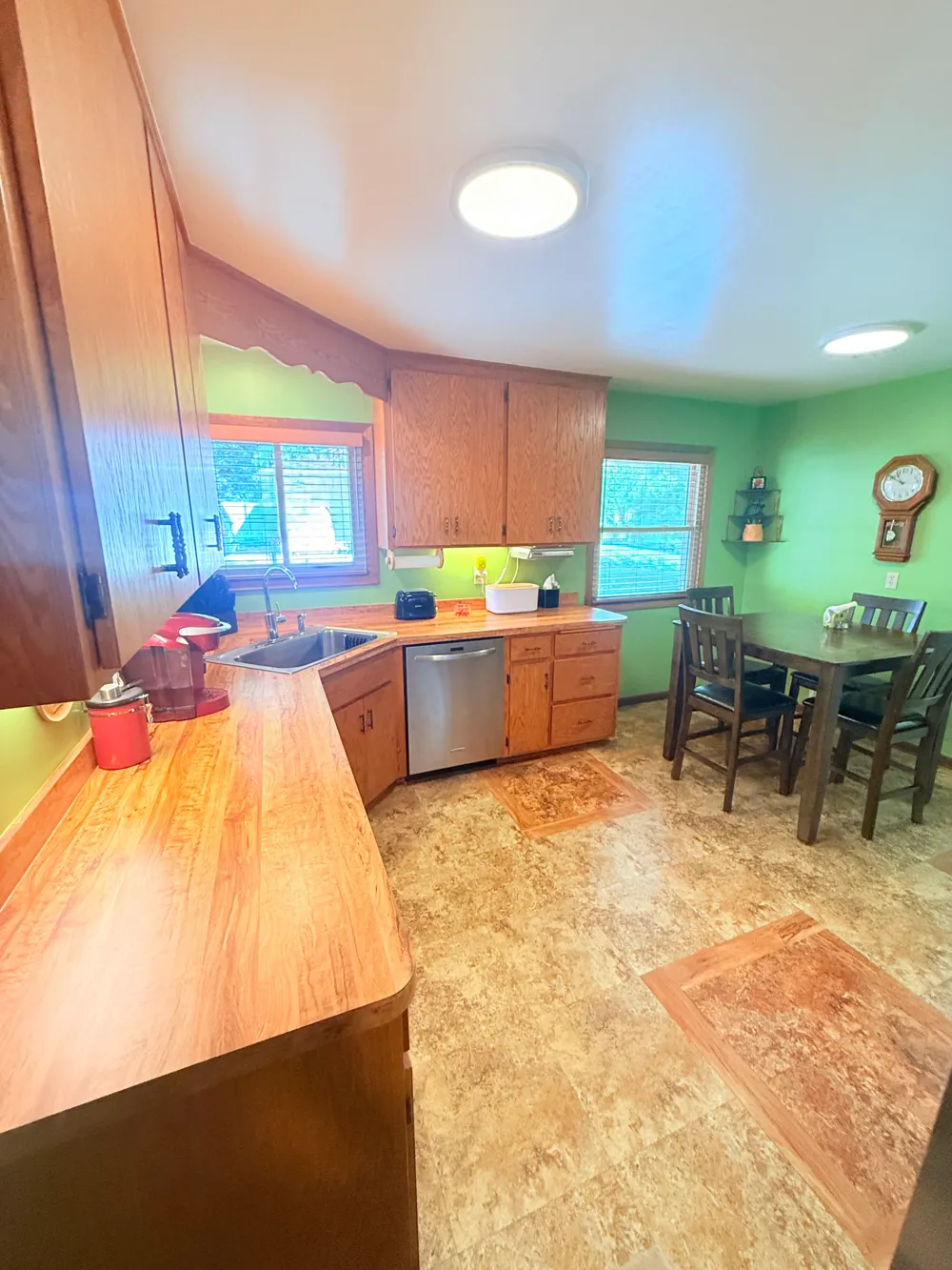 2055 English Street Maplewood, MN 55109
