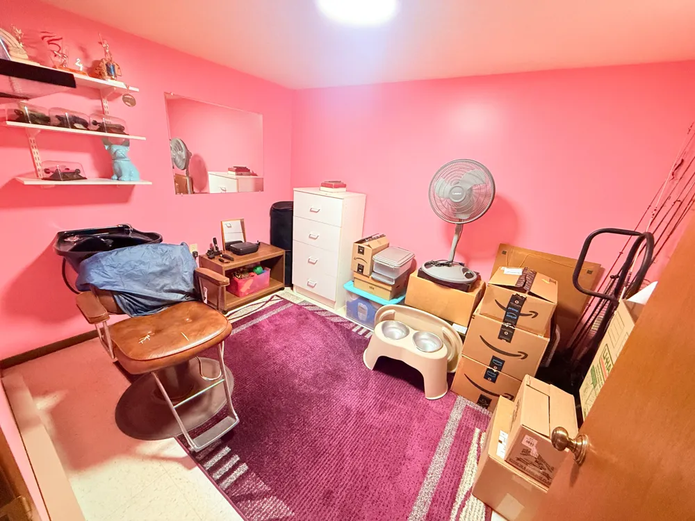 2055 English Street Maplewood, MN 55109