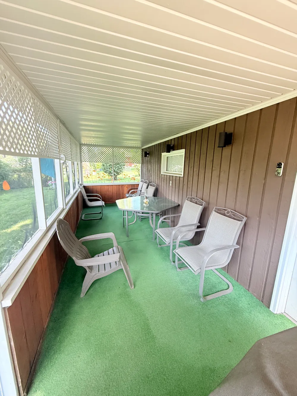 2055 English Street Maplewood, MN 55109