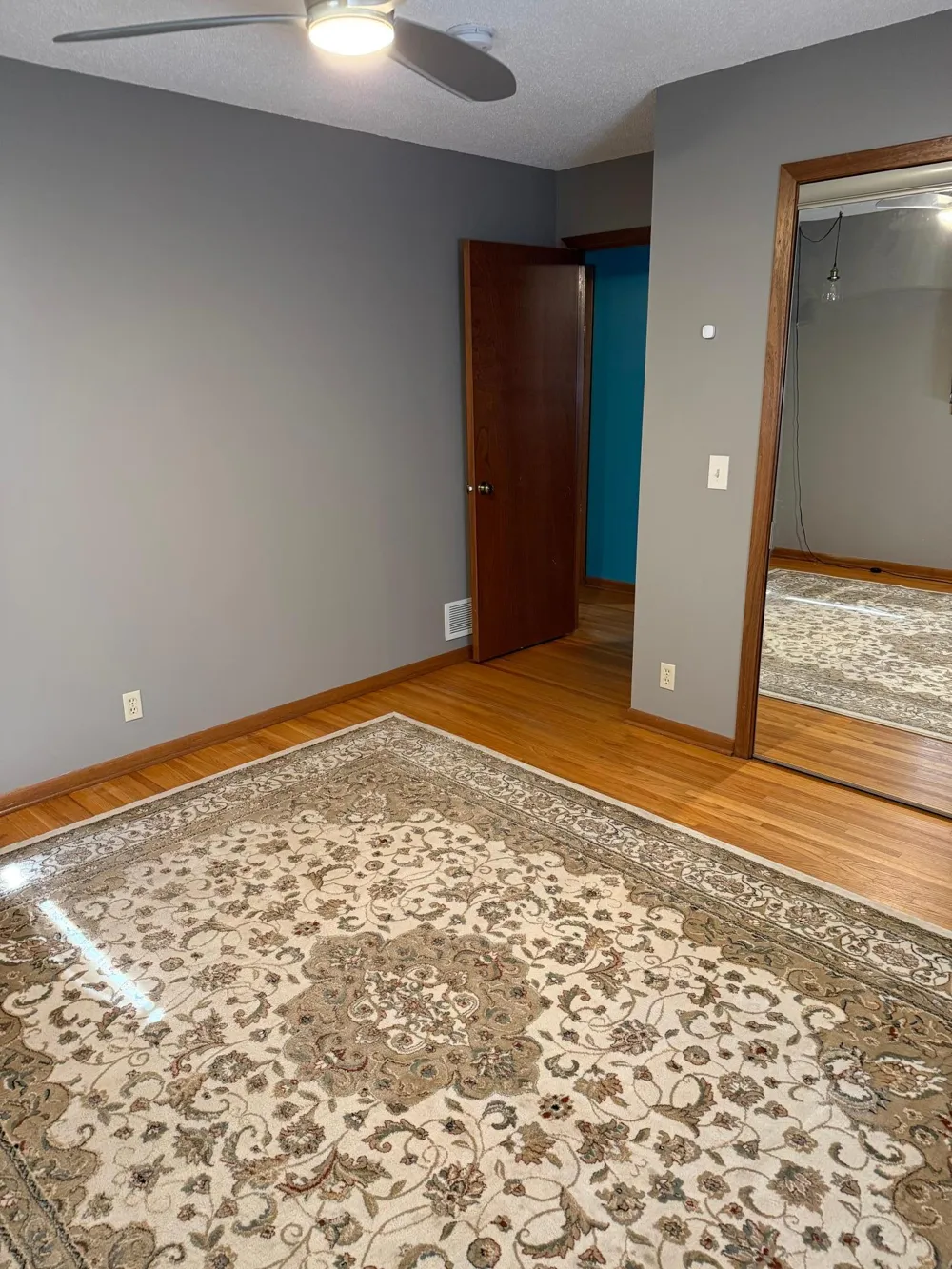 2055 English Street Maplewood, MN 55109