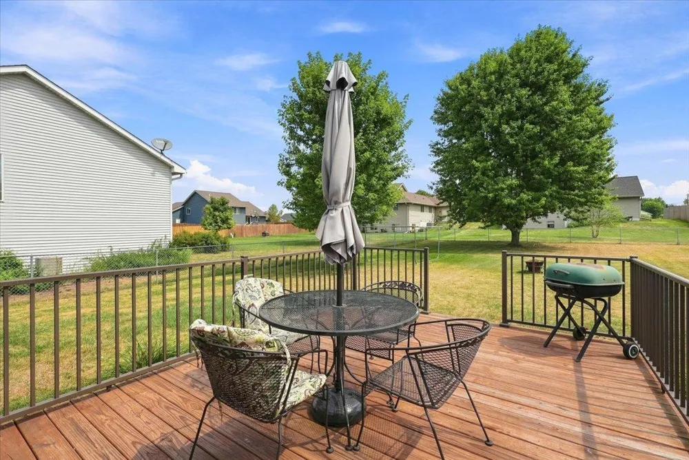 1348 Mallard Lane New Richmond, WI 54017