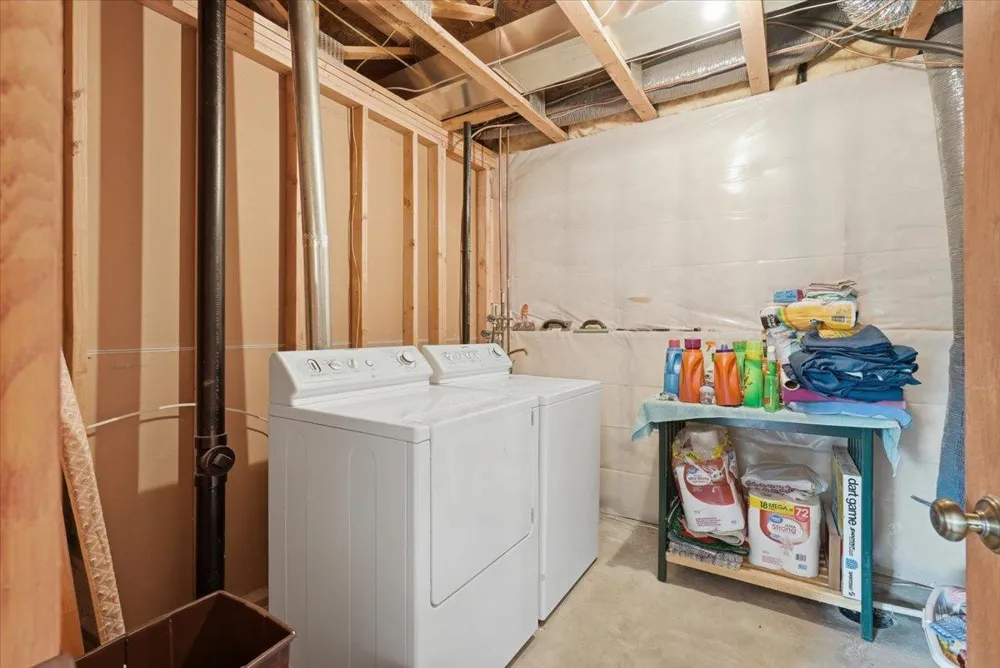 1348 Mallard Lane New Richmond, WI 54017