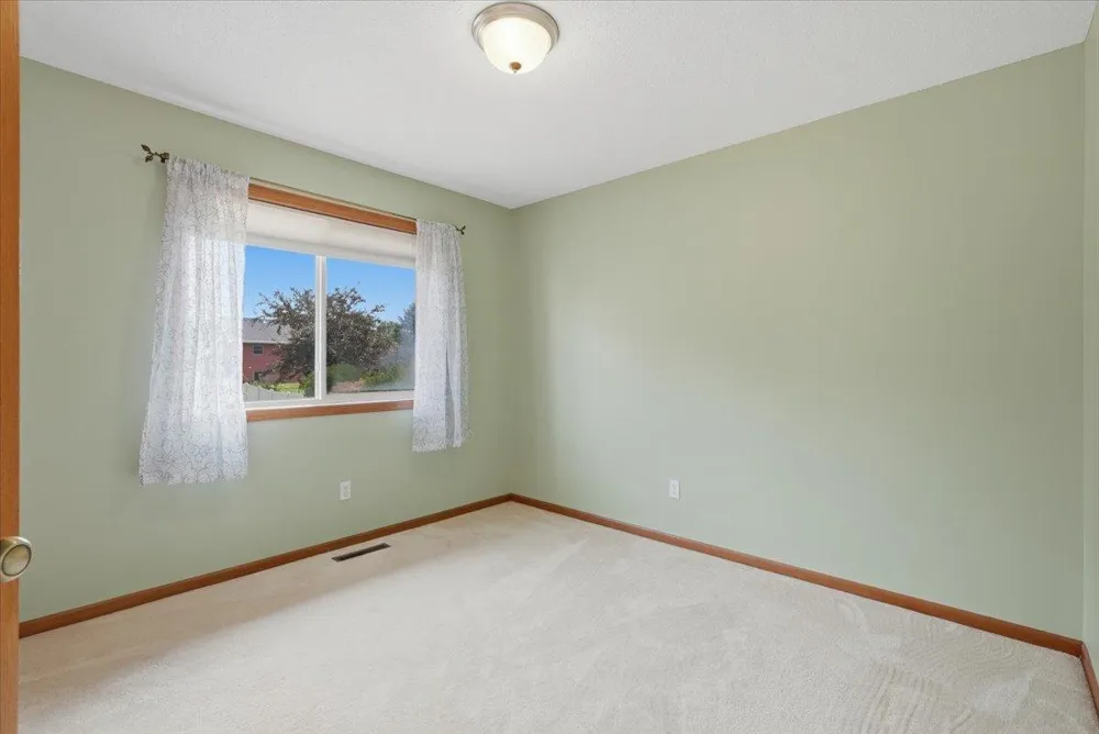 1348 Mallard Lane New Richmond, WI 54017