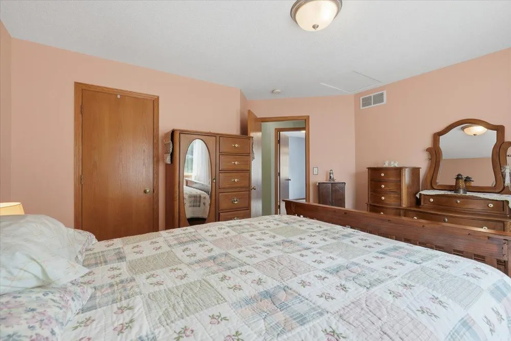 1348 Mallard Lane New Richmond, WI 54017