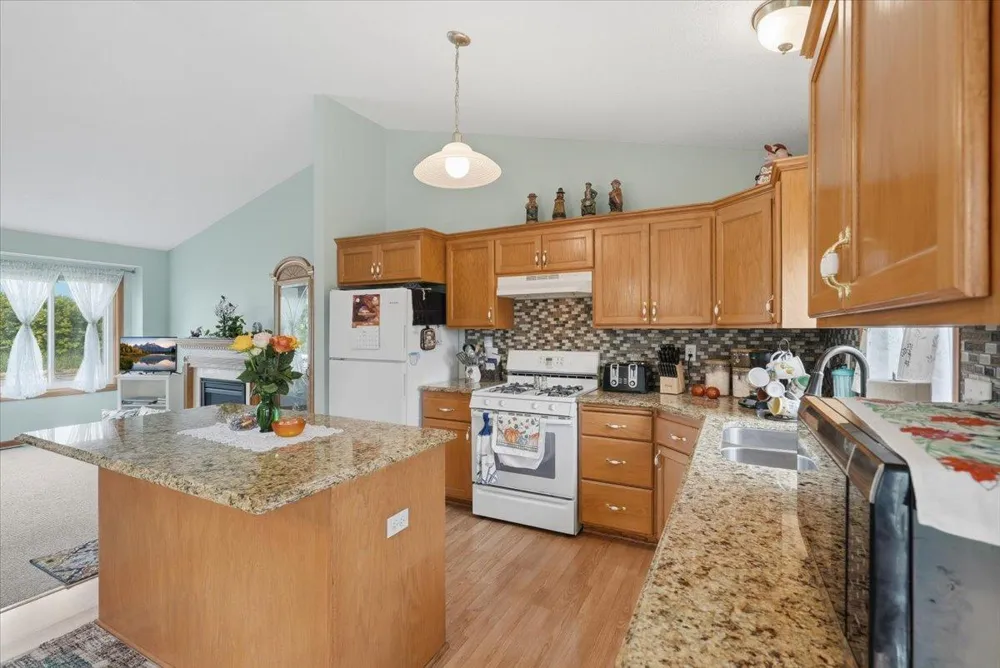 1348 Mallard Lane New Richmond, WI 54017