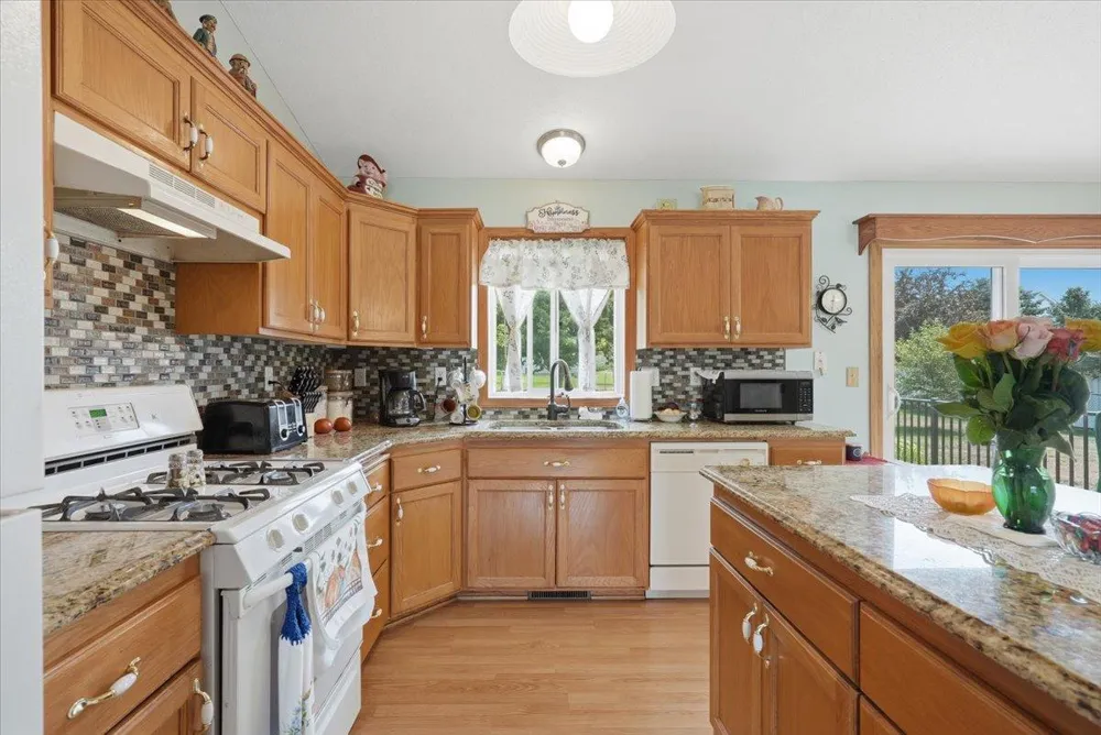 1348 Mallard Lane New Richmond, WI 54017