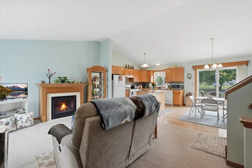 1348 Mallard Lane New Richmond, WI 54017