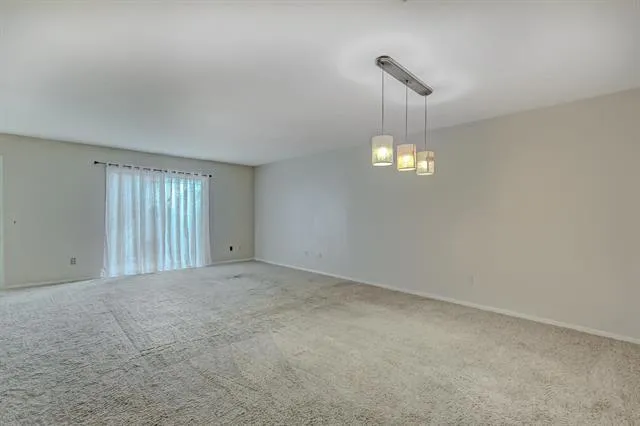 537 Longmeadow Street Beaumont, TX 77707