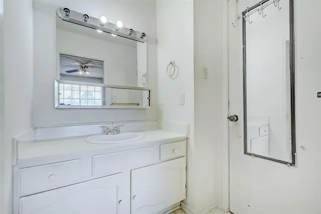 537 Longmeadow Street Beaumont, TX 77707