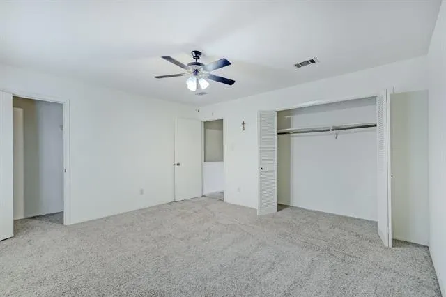 537 Longmeadow Street Beaumont, TX 77707
