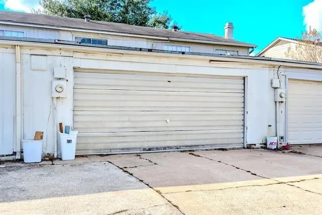 537 Longmeadow Street Beaumont, TX 77707