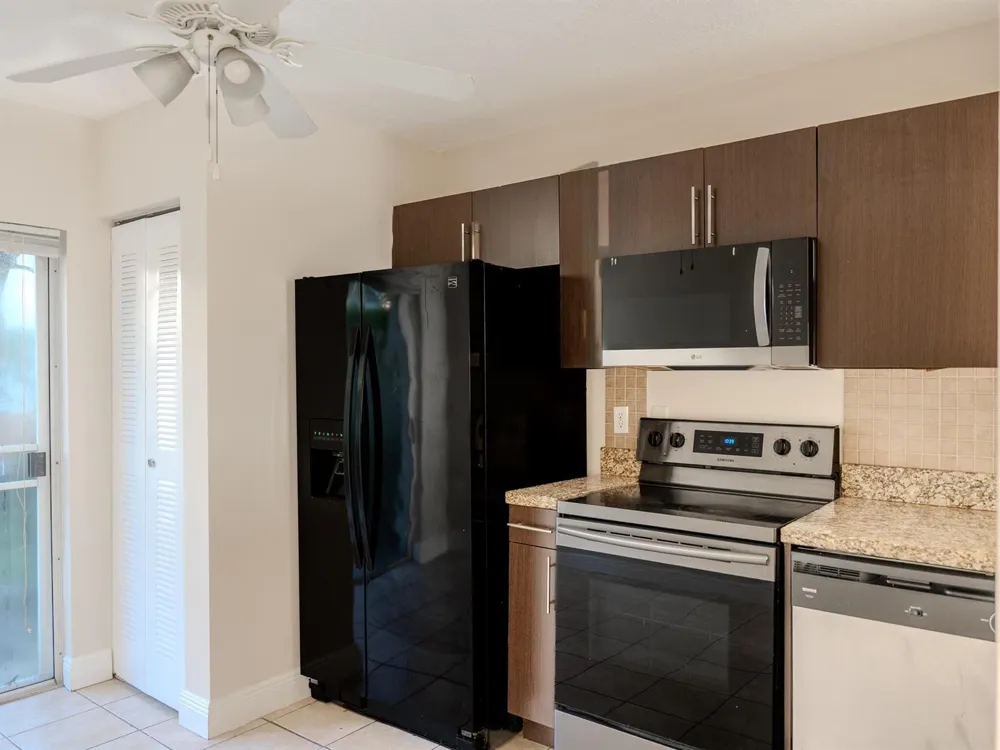 4785 SW 62ND AVENUE #102 Davie, FL 33314