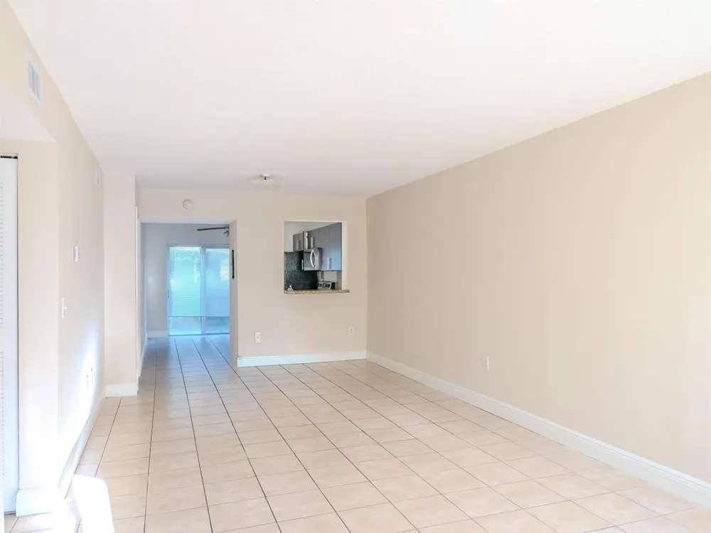 4785 SW 62ND AVENUE #102 Davie, FL 33314