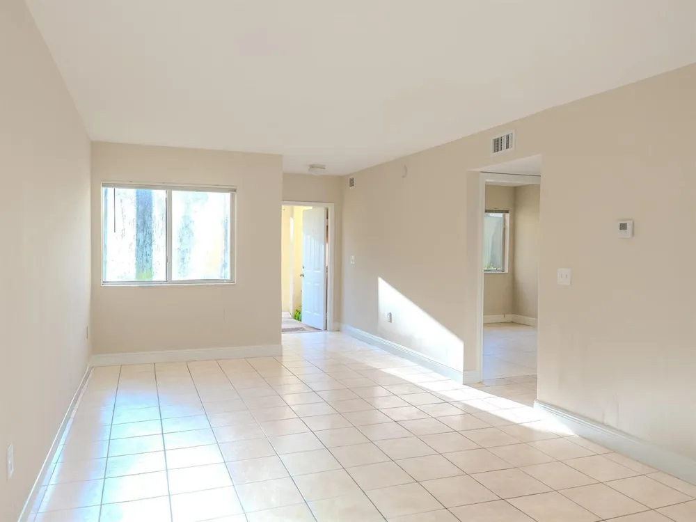 4785 SW 62ND AVENUE #102 Davie, FL 33314