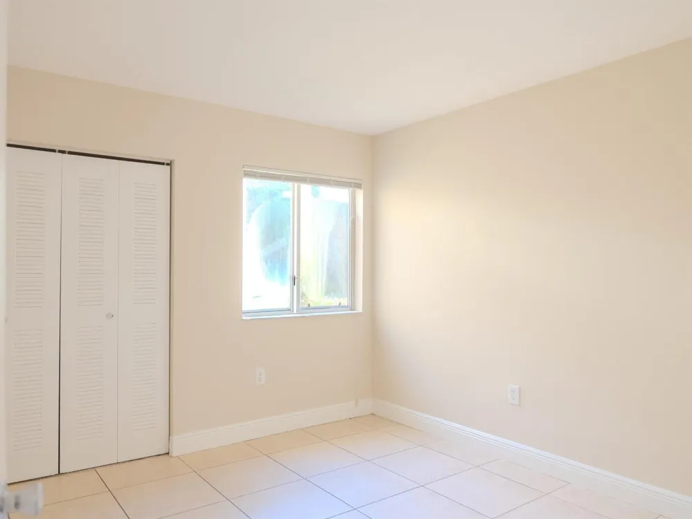 4785 SW 62ND AVENUE #102 Davie, FL 33314