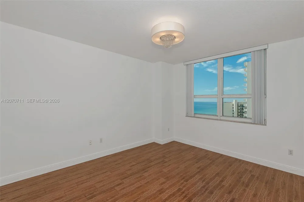 2080 S Ocean Dr #MPH09 Hallandale Beach, FL 33009