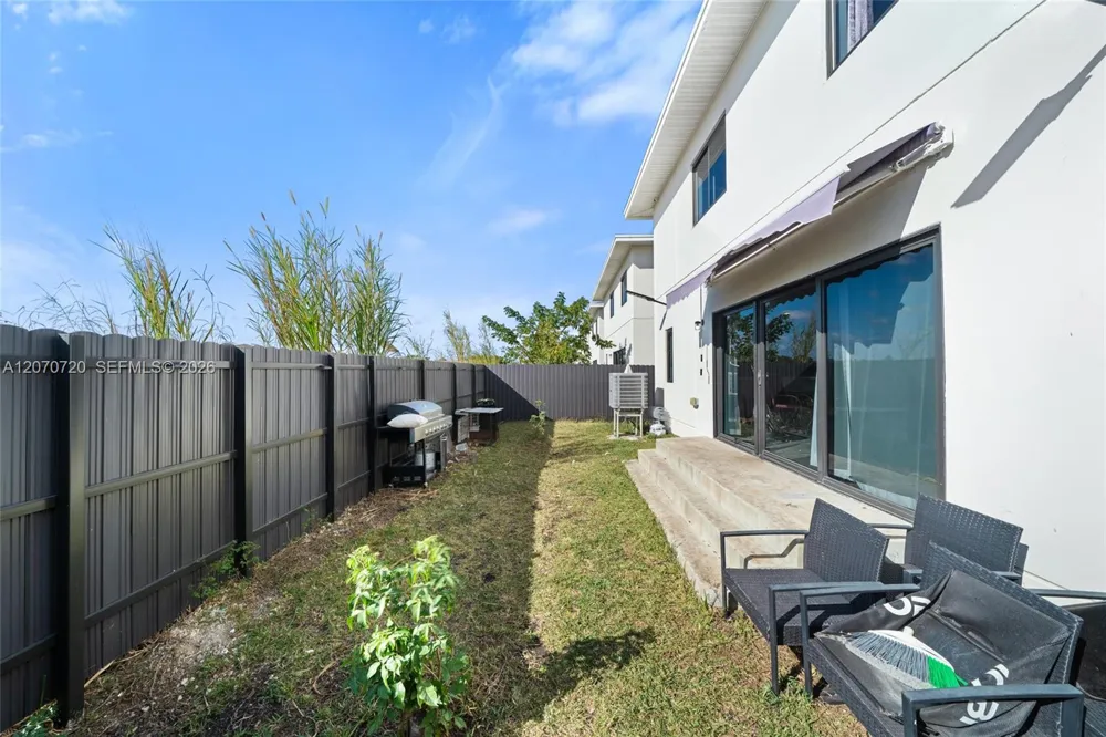 209 NW 13th Pl Florida City, FL 33034