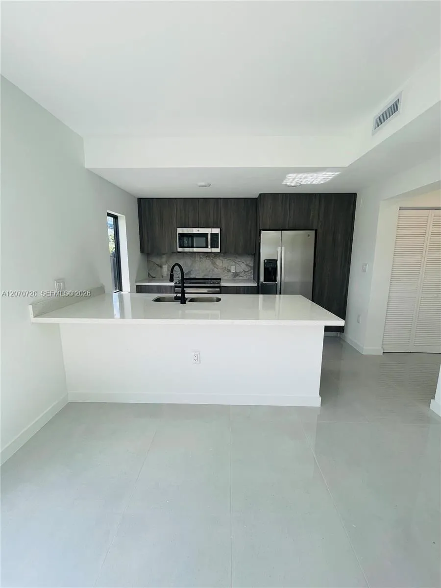 209 NW 13th Pl Florida City, FL 33034