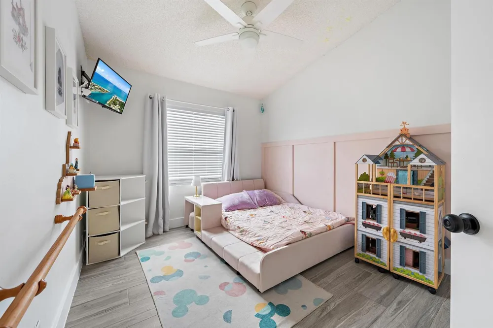 5483 Club Circle Haverhill, FL 33415