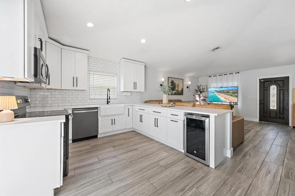 5483 Club Circle Haverhill, FL 33415