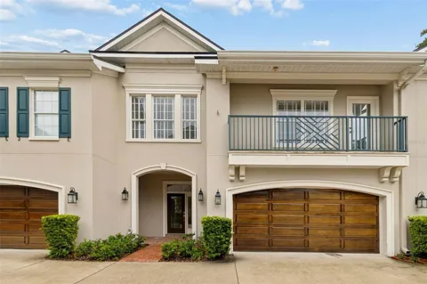 5323 BAYSHORE BOULEVARD #F