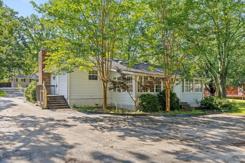 709 James Avenue Chattanooga, TN 37421