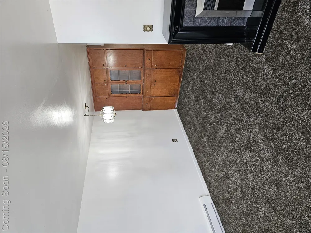 22444 Kelly Road #3 Eastpointe City, MI 48021