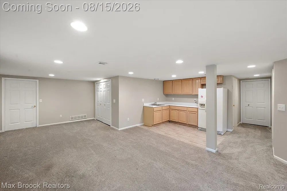24435 Nantucket Drive Novi City, MI 48374