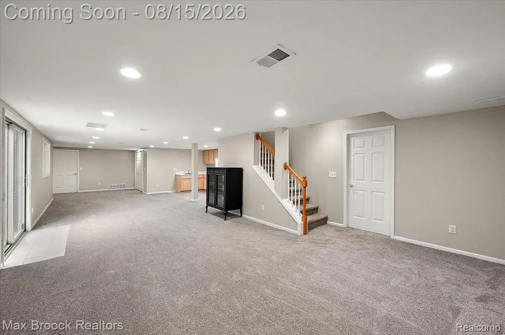 24435 Nantucket Drive Novi City, MI 48374