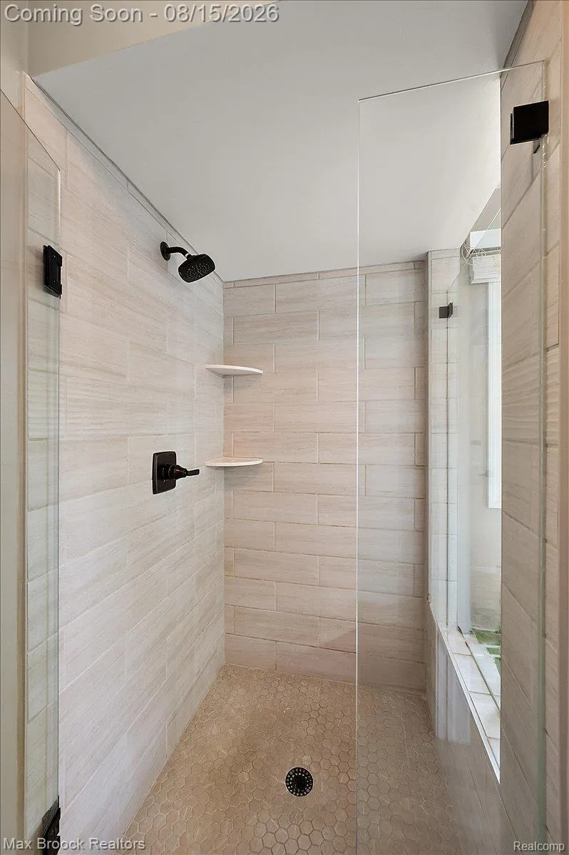 24435 Nantucket Drive Novi City, MI 48374