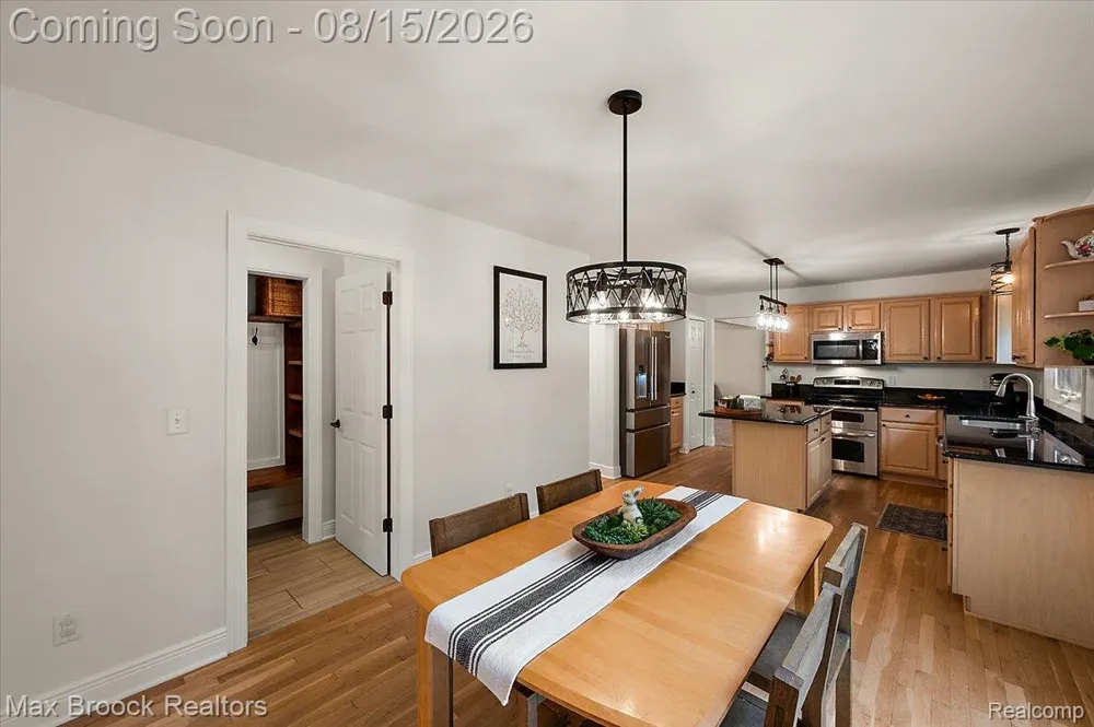 24435 Nantucket Drive Novi City, MI 48374