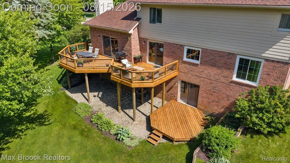 24435 Nantucket Drive Novi City, MI 48374