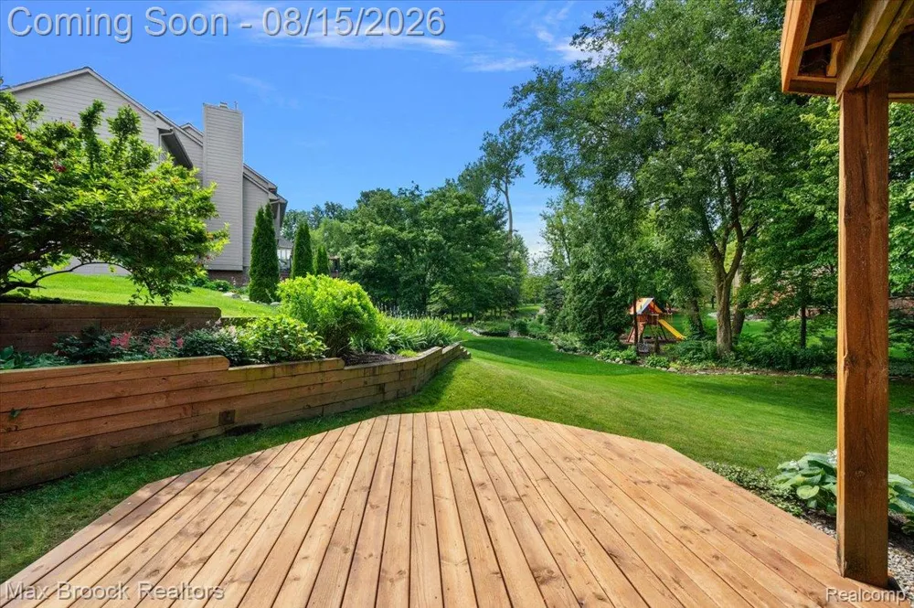 24435 Nantucket Drive Novi City, MI 48374