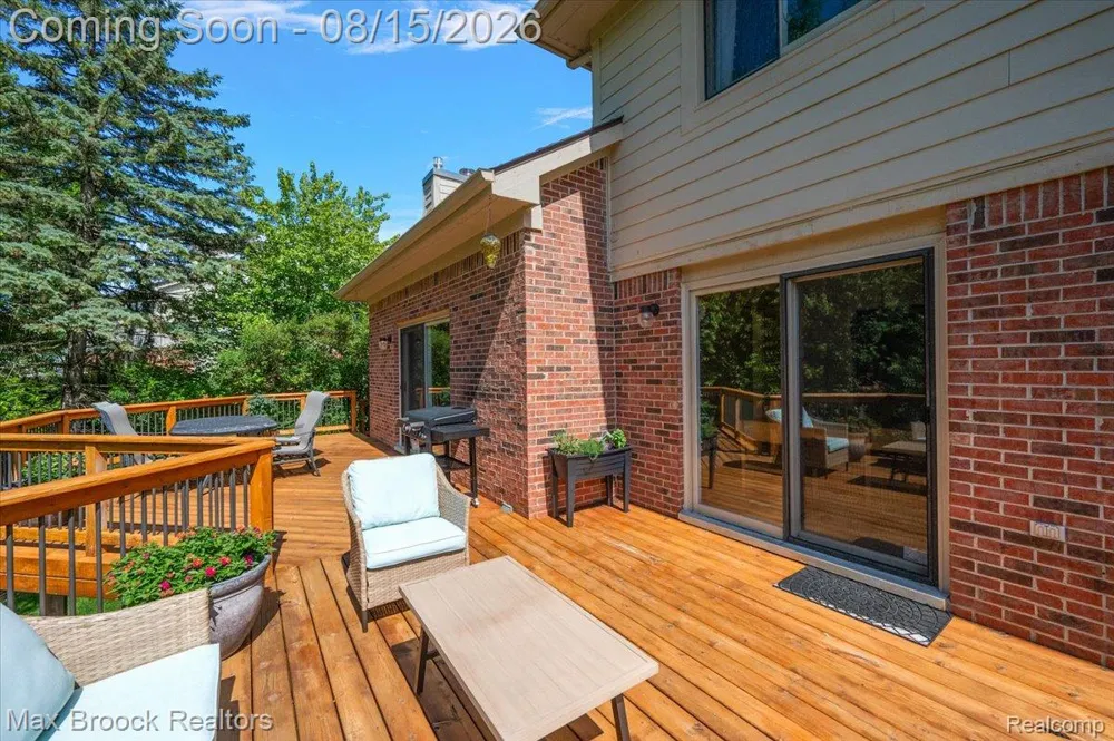 24435 Nantucket Drive Novi City, MI 48374
