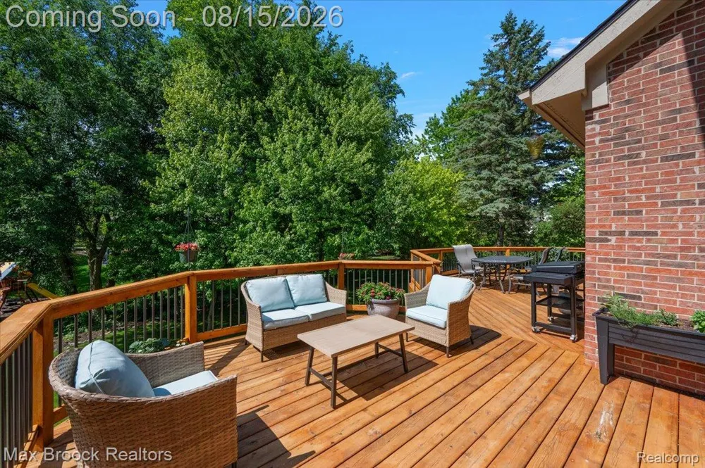 24435 Nantucket Drive Novi City, MI 48374