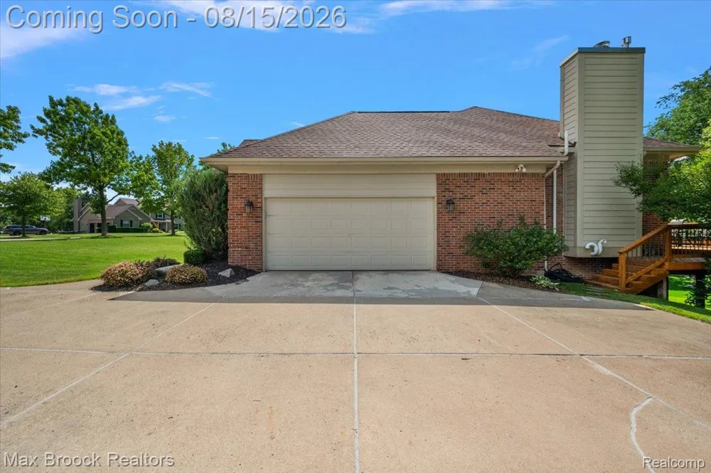 24435 Nantucket Drive Novi City, MI 48374