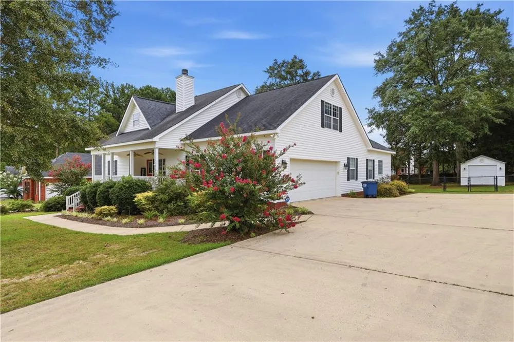 132 Hidden Creek Circle Lizella, GA 31052