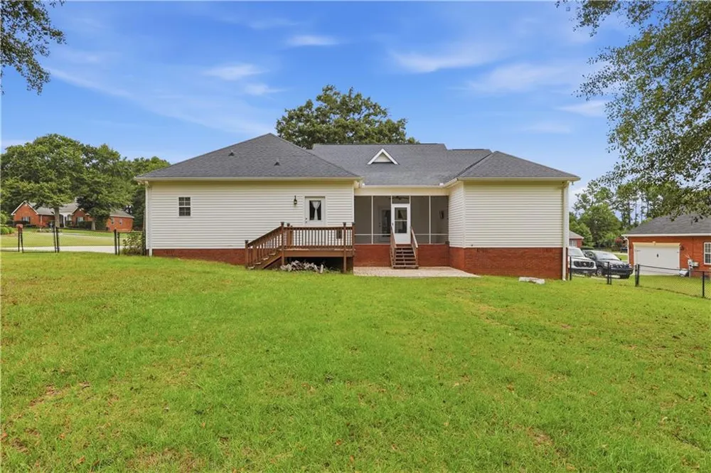 132 Hidden Creek Circle Lizella, GA 31052