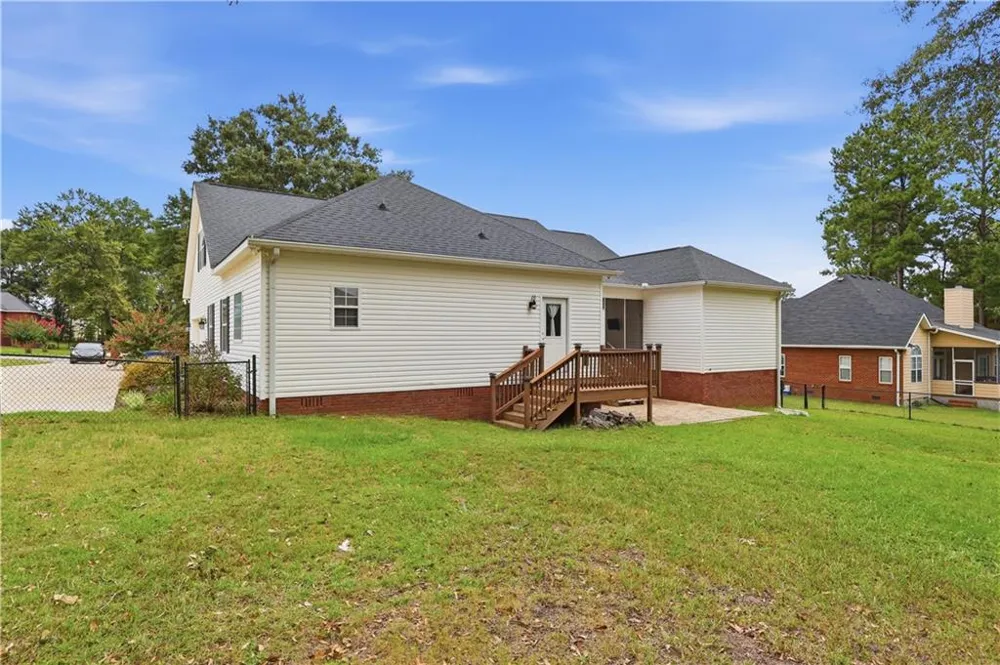 132 Hidden Creek Circle Lizella, GA 31052