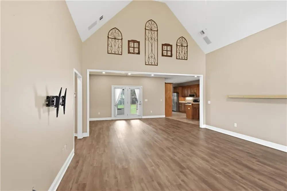 132 Hidden Creek Circle Lizella, GA 31052