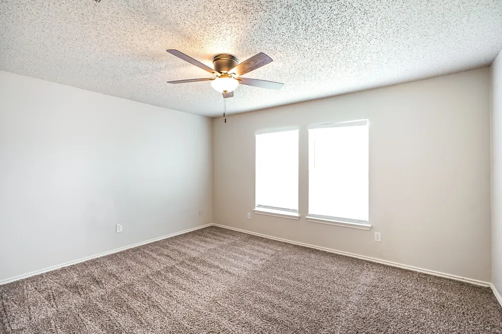 5293 Chessie Circle Haltom City, TX 76137